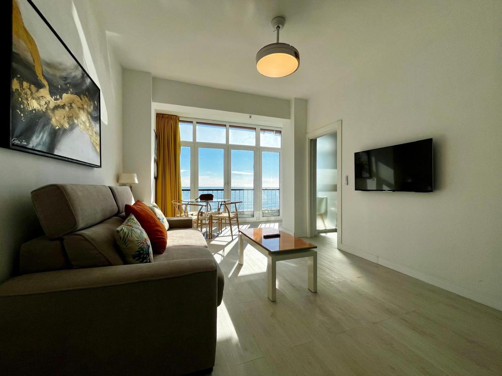 Postiguet Beach By United Renters Alicante Esterno foto